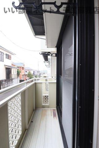 バルコニー　バルコニーからの眺めを楽しみながら食事をしませんか