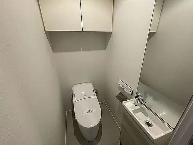 トイレ　別部屋参考写真