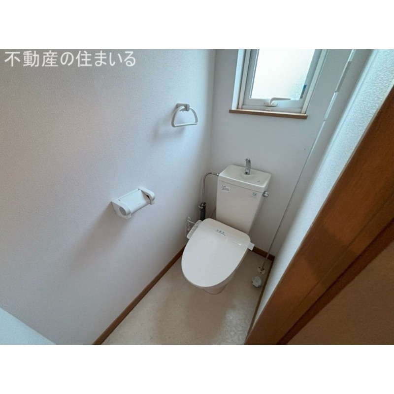 地下鉄南北線 澄川駅 徒歩4分 3階建 築23年のトイレ写真