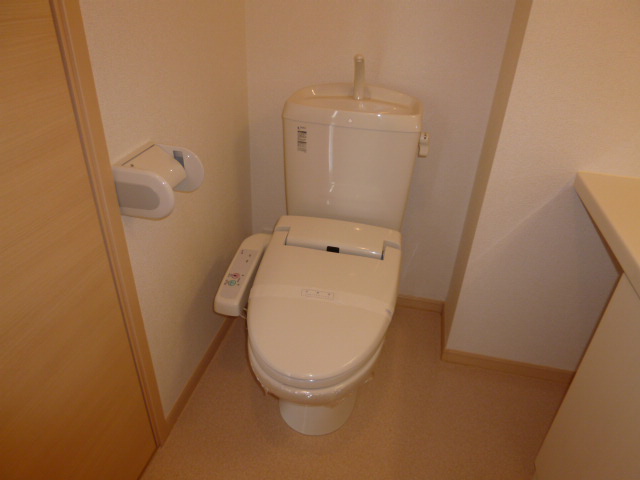 ＪＲ吉備線 東総社駅 徒歩14分 2階建 築18年のトイレ写真