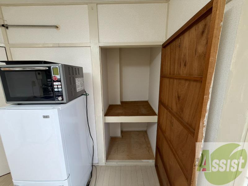 収納　収納もバッチリあるのでお部屋が片付きますよ！