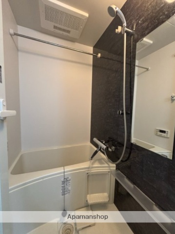 京急本線 神奈川駅 徒歩8分 11階建 築9年の風呂写真
