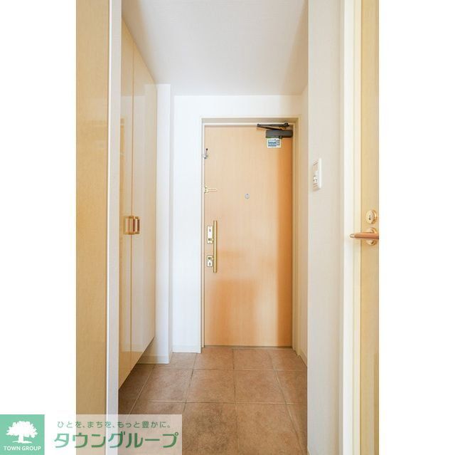 玄関　お部屋探しは株式会社　タウンハウジング　までお気軽にお問合…
