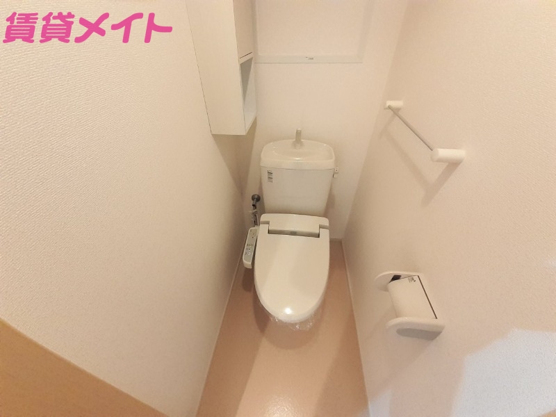 トイレ　反転タイプ参考写真