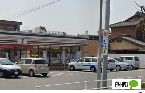 コンビニ　セブンイレブン名古屋中割町３丁目店（コンビニ）まで400m