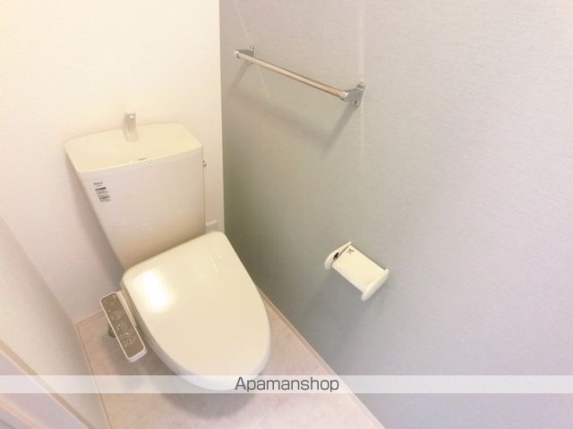ＪＲ信越本線 高崎駅 徒歩26分 2階建 築8年のトイレ写真