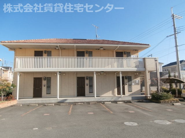 コンフィアンス B棟の外観写真