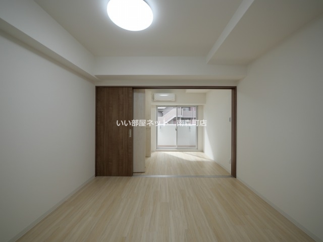 ACT DOORS 天六の内装写真