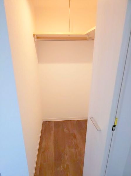収納　ウォークインクローゼットです♪