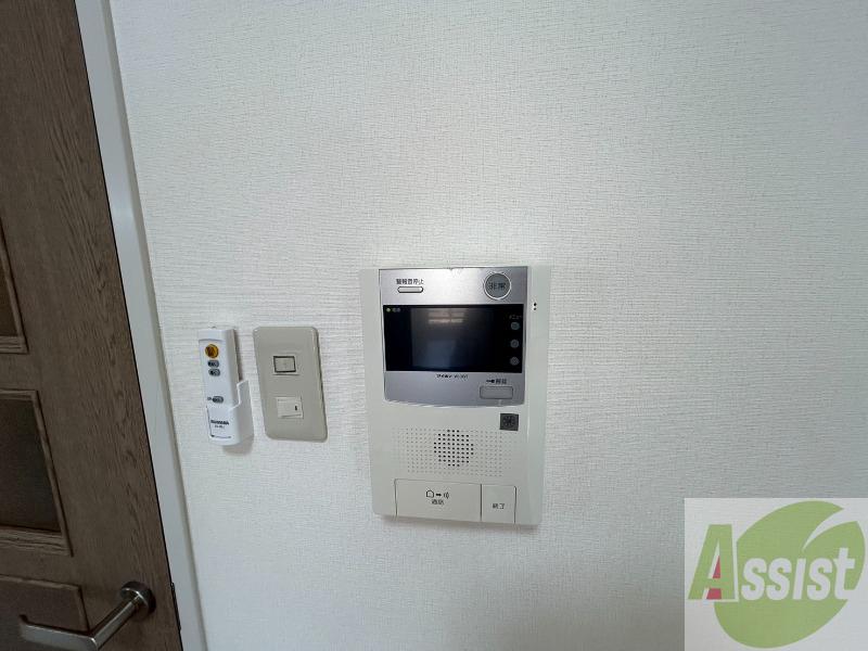 その他設備　ＴＶモニター付インターホンです。来客者の顔が見えるので安心！