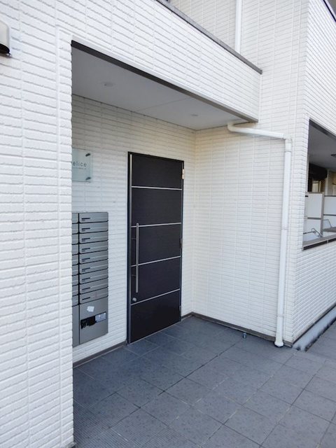 エントランス　エントランス