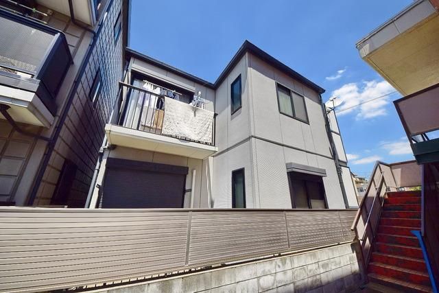 メゾン金山の外観写真