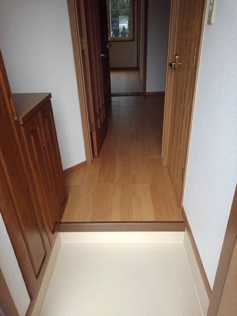 玄関　収納もある玄関です