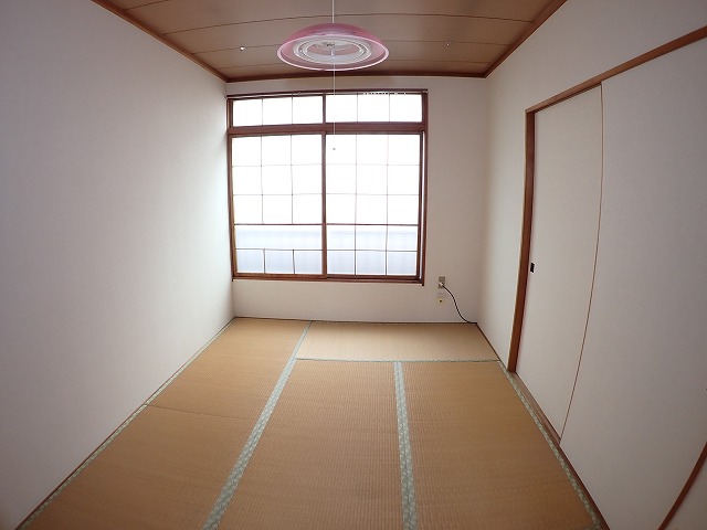 居室・リビング　和室6帖のお部屋です