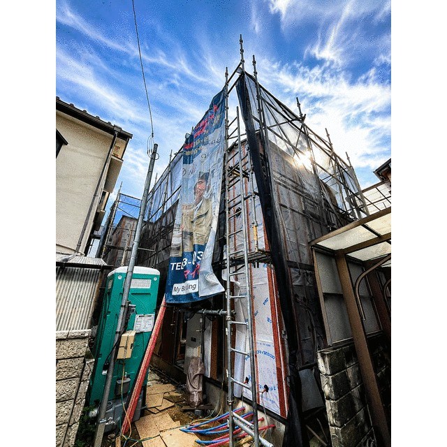 建物外観　建築中
