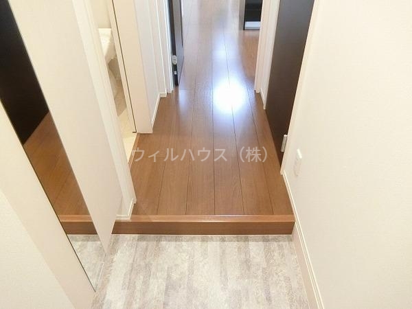 玄関　シューズボックスあり！