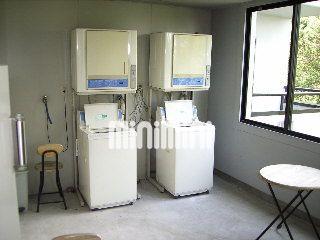その他設備　マンション内、無料ランドリー