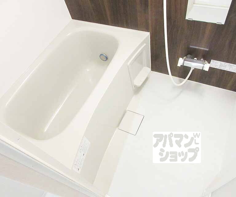 バス・シャワールーム　快適な入浴が出来る！広く綺麗なバスルームです
