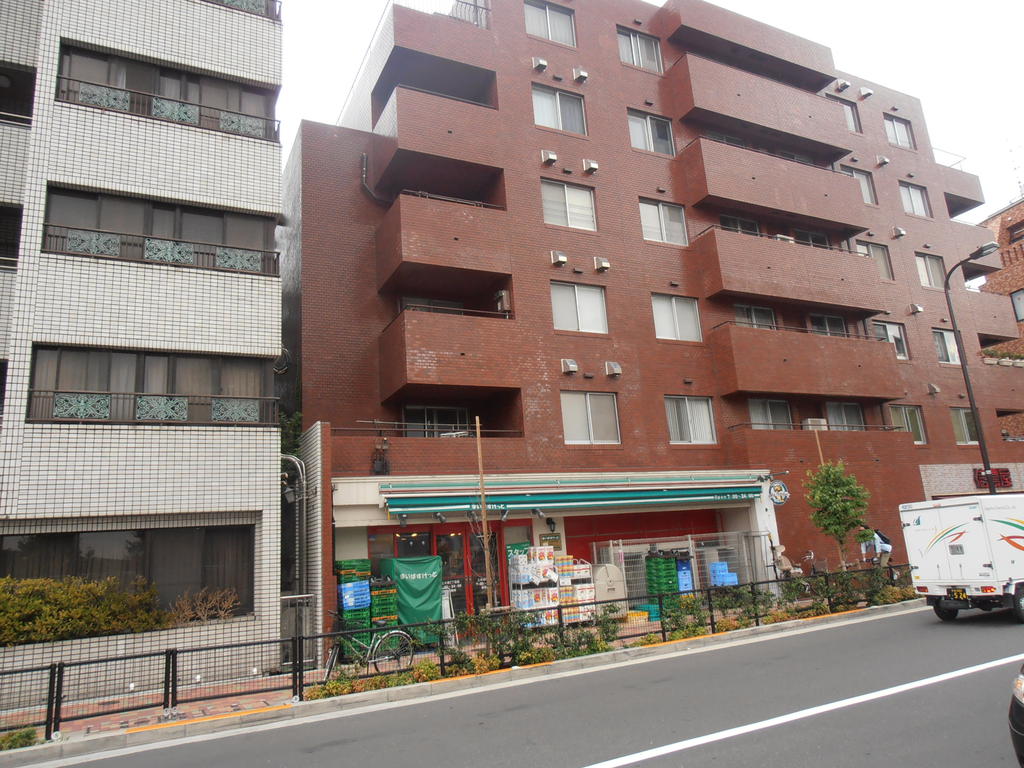 スーパー　まいばすけっと上大崎2丁目店（スーパー）まで353m