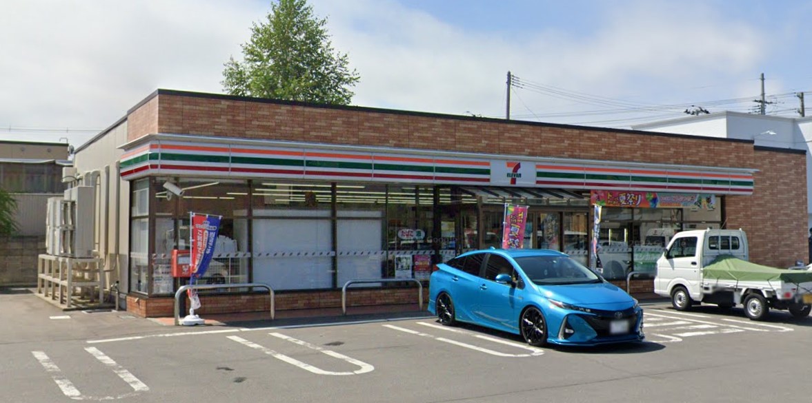 コンビニ　セブンイレブン青森花園2丁目店（コンビニ）まで845m