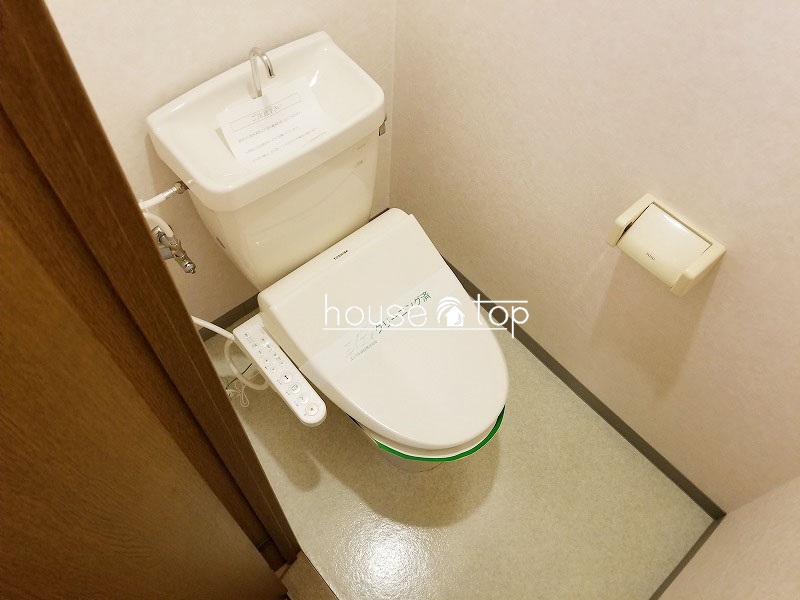 トイレ　ウォシュレット付き♪