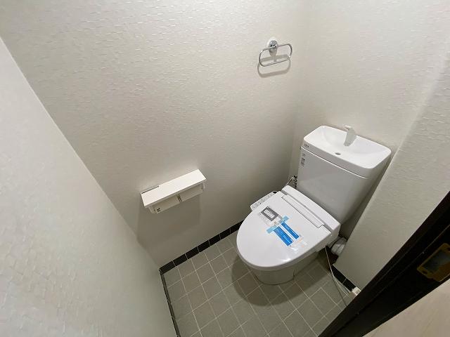 【橿原市見瀬町のマンションのトイレ】