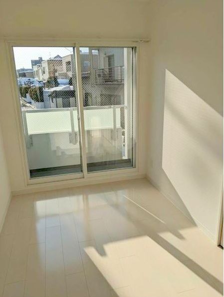 眺望　大きな窓があり陽当たり良好なお部屋です♪