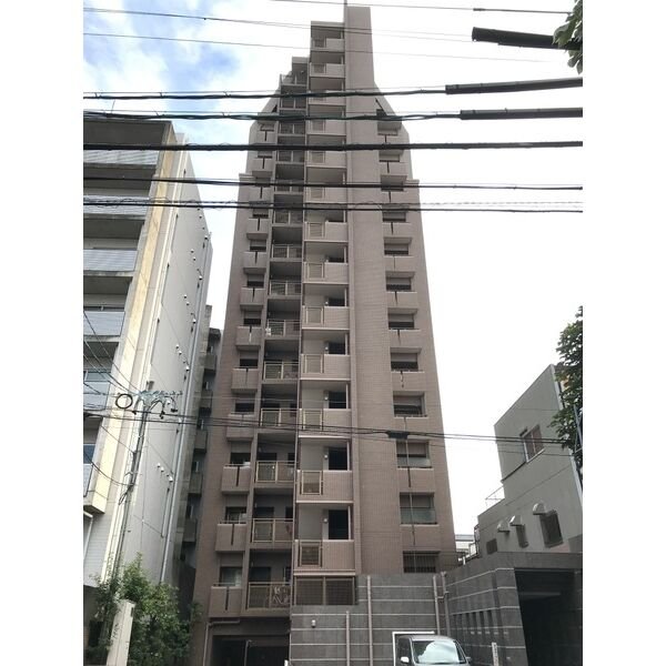 【ファミール上前津の建物外観】