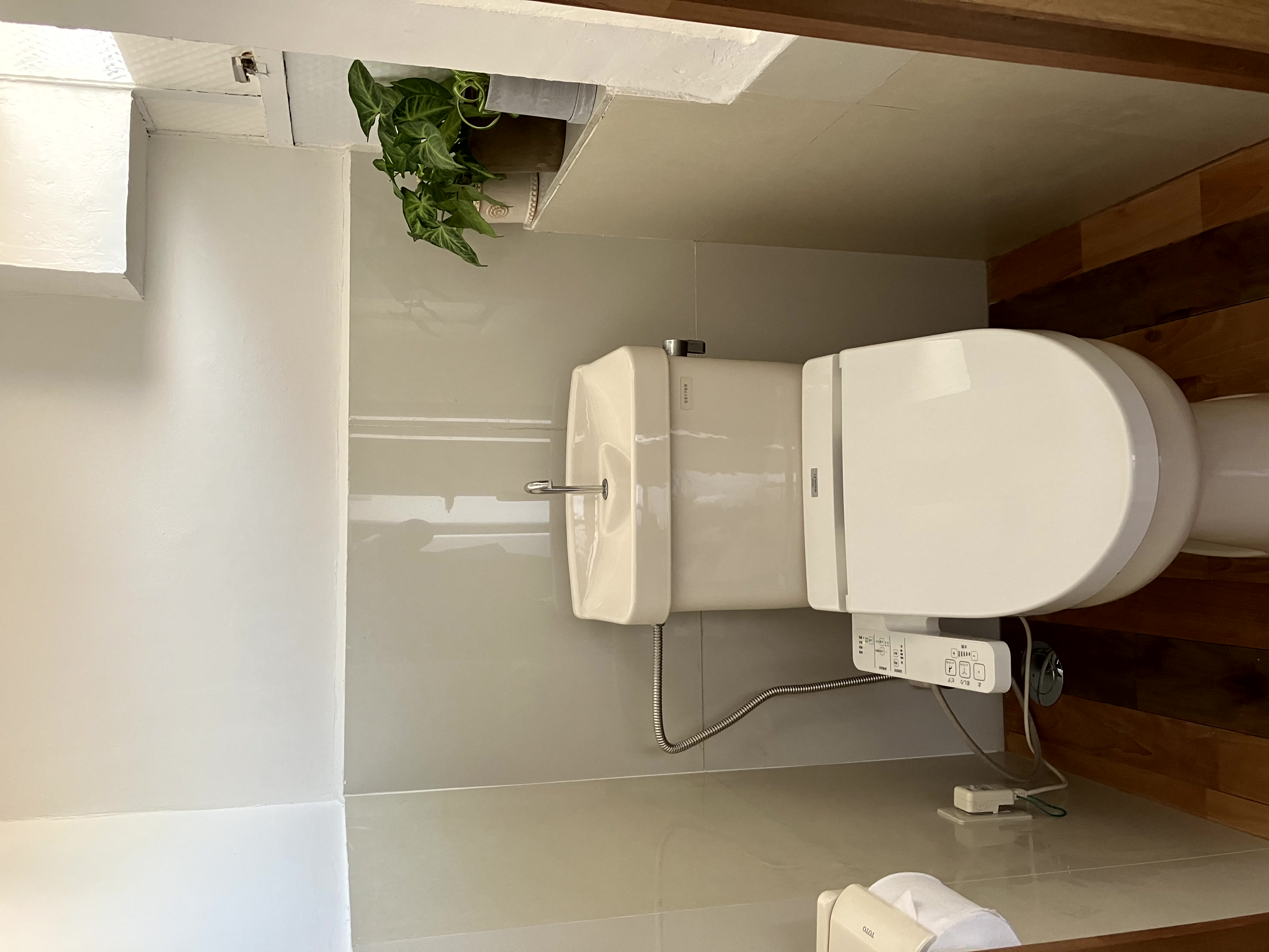 城見町菊屋ビルのトイレ写真