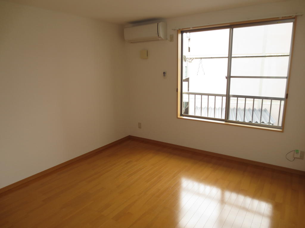 居室・リビング　キッチンと居室がつながっているタイプの間取りです。