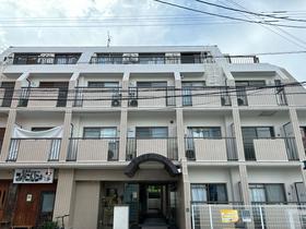 地下鉄七隈線/別府駅 バス2分 (バス停)荒江四角 歩2分