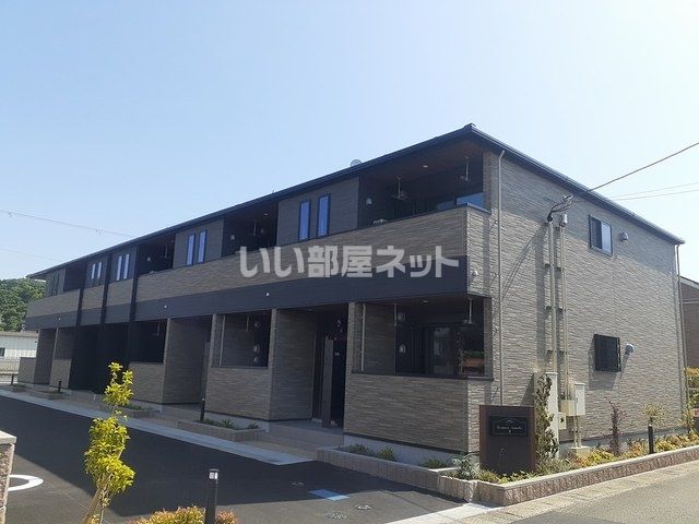 南丹市園部町横田のアパートの建物外観