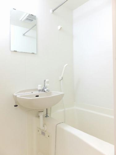 バス・シャワールーム　浴室換気乾燥機能付き