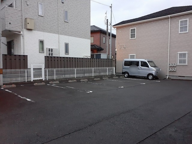 【ファイン・ローゼＢの駐車場】