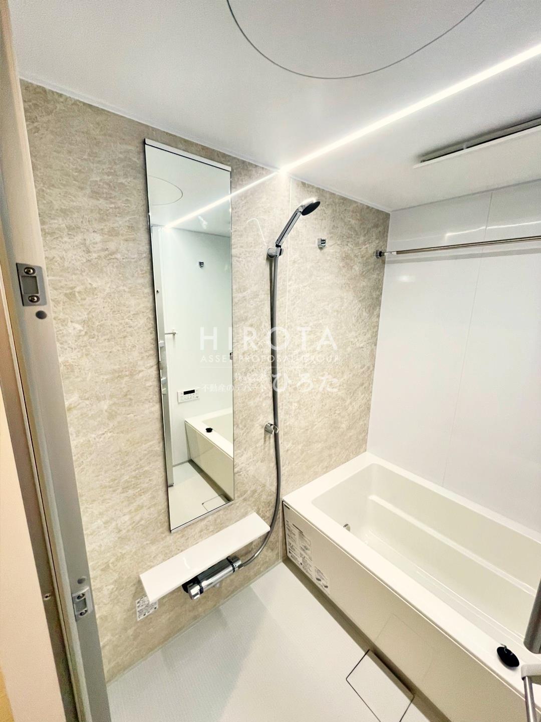 バス・シャワールーム