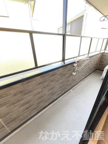 バルコニー　陽当たり良好なバルコニーです