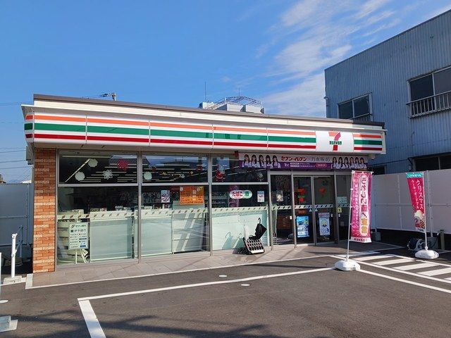 コンビニ　セブンイレブン三島宮川店（コンビニ）まで645m
