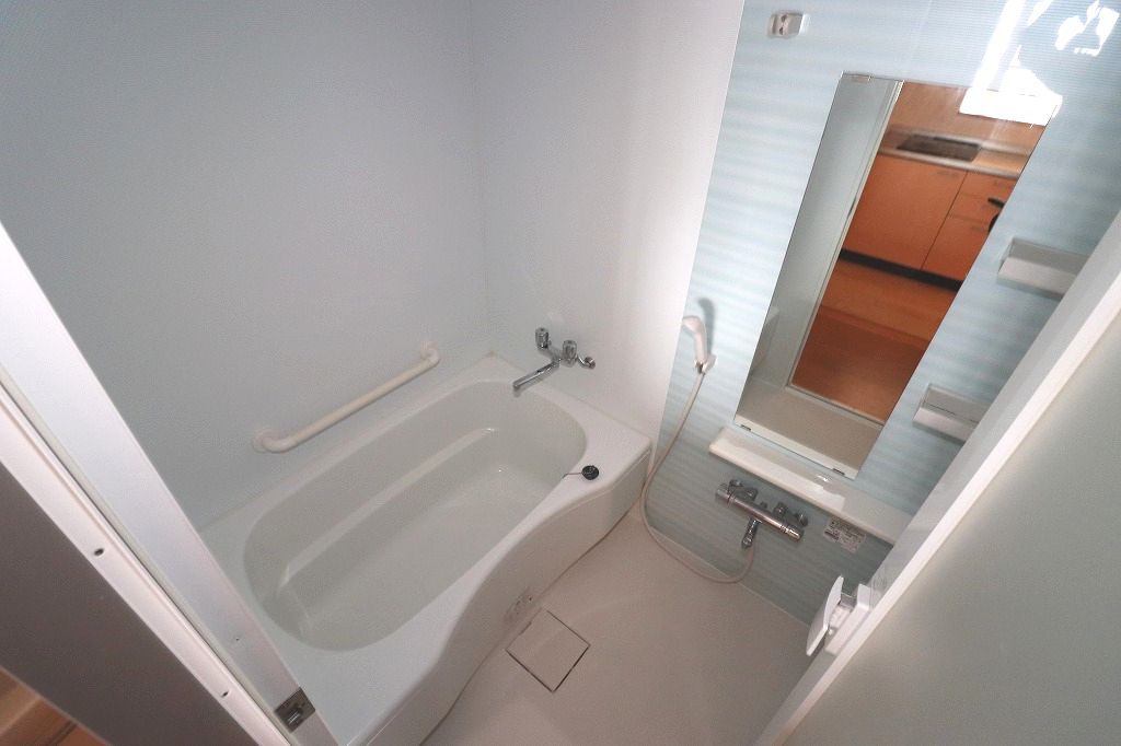 バス・シャワールーム　きれいなお風呂です