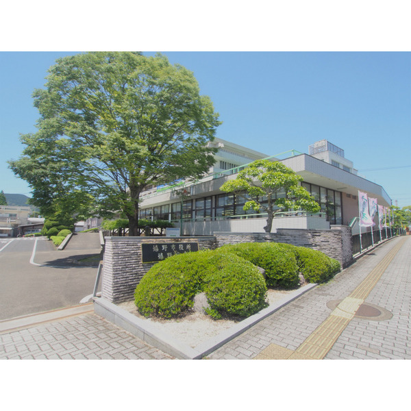 役所　嬉野市役所嬉野庁舎（役所）まで451m