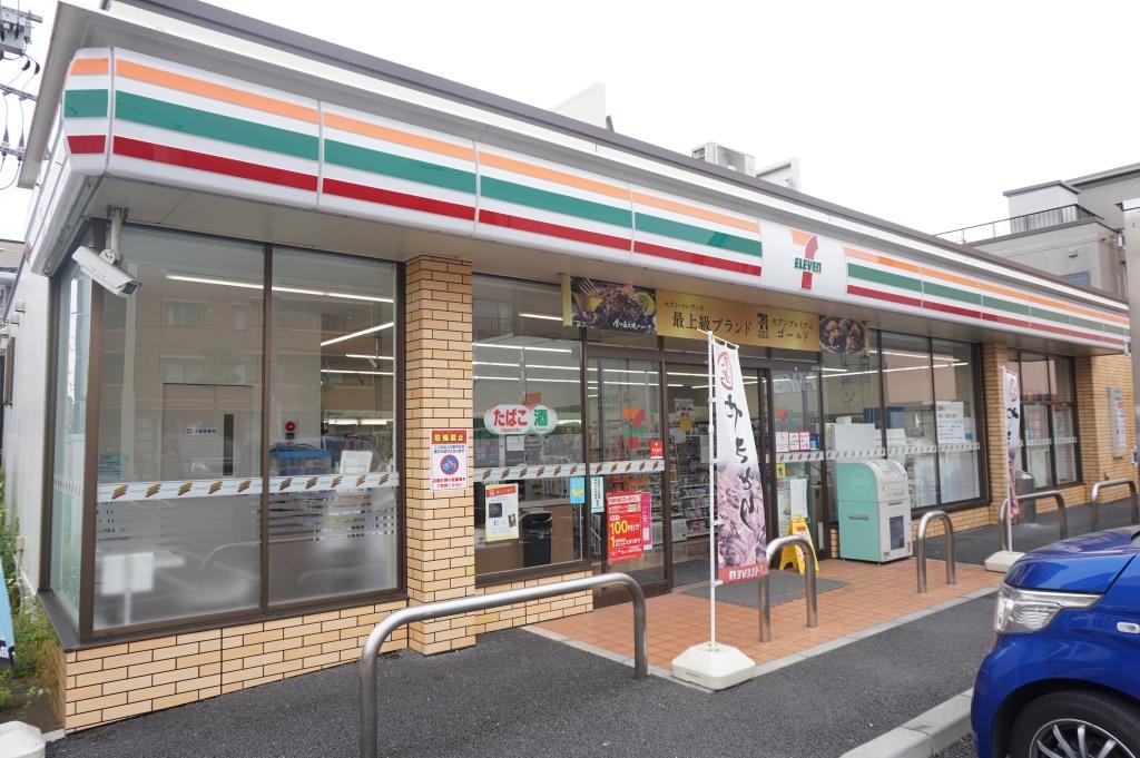 コンビニ　セブンイレブン 足立西新井5丁目店（コンビニ）まで440m