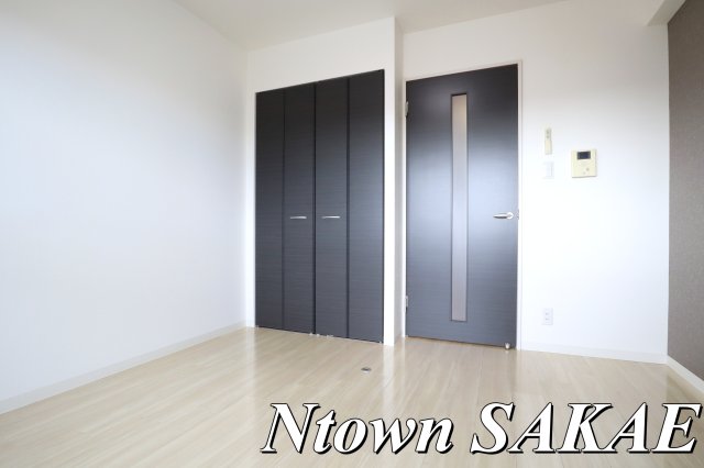 居室・リビング　こちらの居間で趣味の時間をお楽しみください