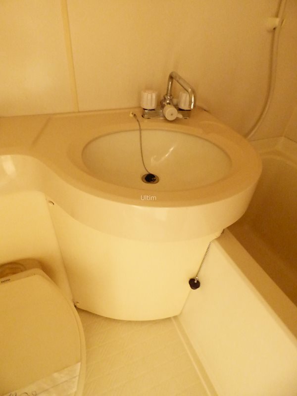 洗面設備　違うお部屋の写真です。ご参考までに