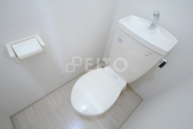 トイレ　写真は１０１号室