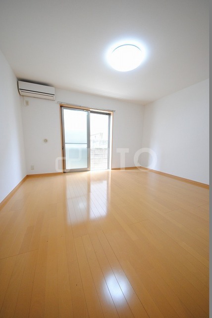 居室・リビング　写真は１０１号室