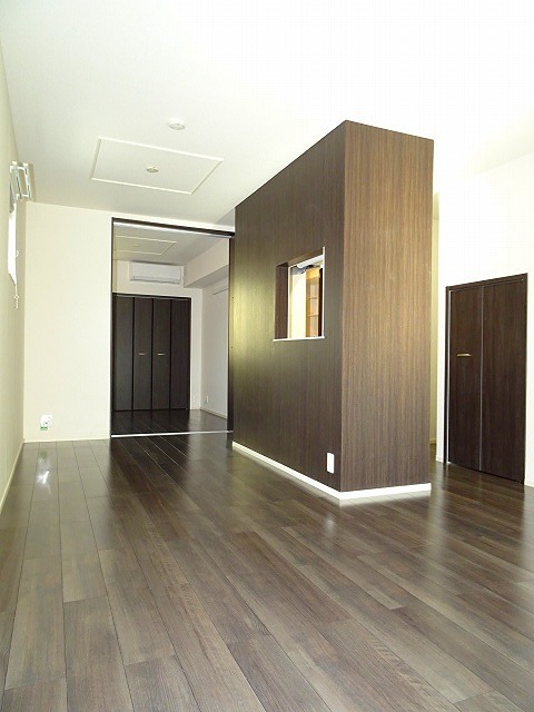 居室・リビング　明るいお部屋です。