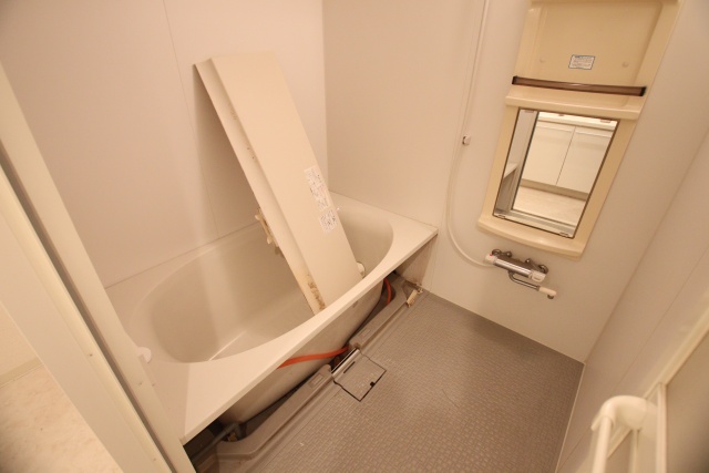 バス・シャワールーム　※別室の参考写真の為、現況優先です。