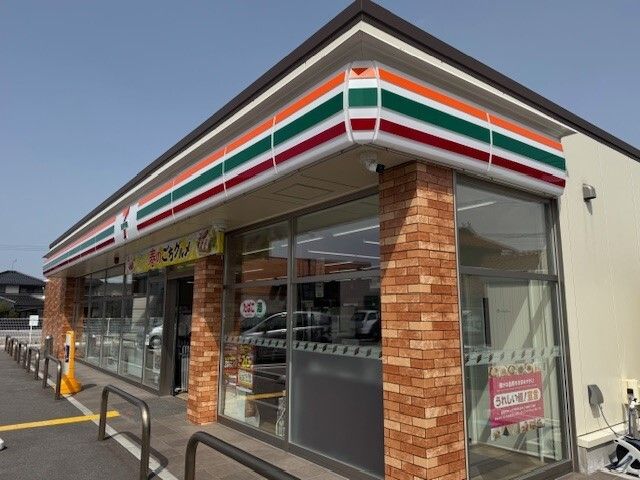 コンビニ　セブンイレブン米子中島店（コンビニ）まで600m