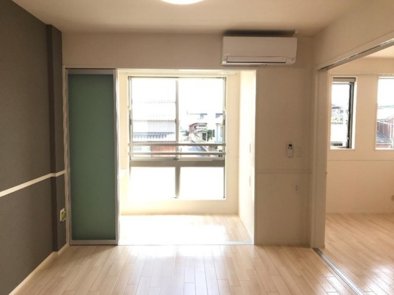 居室・リビング　図面と現状に相違がある場合には現状を優先