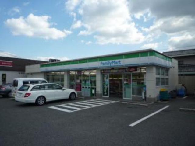 コンビニ　ファミリーマート堺津久野町店（コンビニ）まで667m