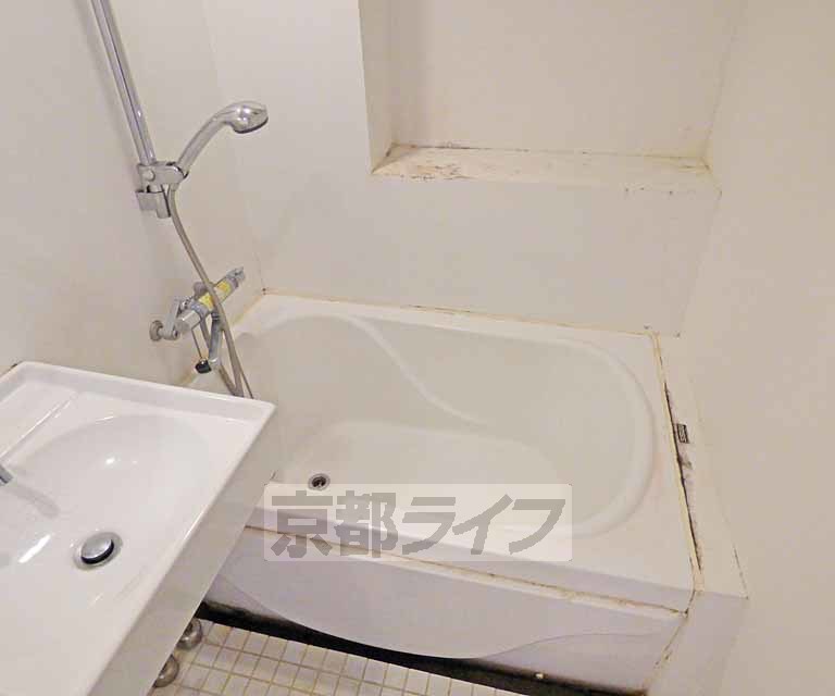 バス・シャワールーム　広いお風呂です。